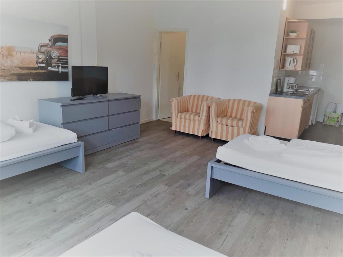 Mehrbett-Apartment 8 Citynah, Einfache Ausstattung Хамбург Екстериор снимка